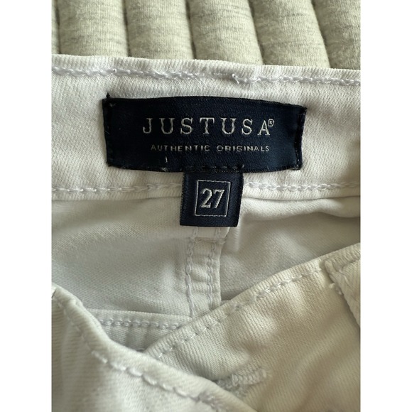 Justusa White Skinny Jeans Women's Size 27 with Distressed Legs - Picture 3 of 7